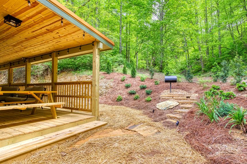 Copper Fox Den